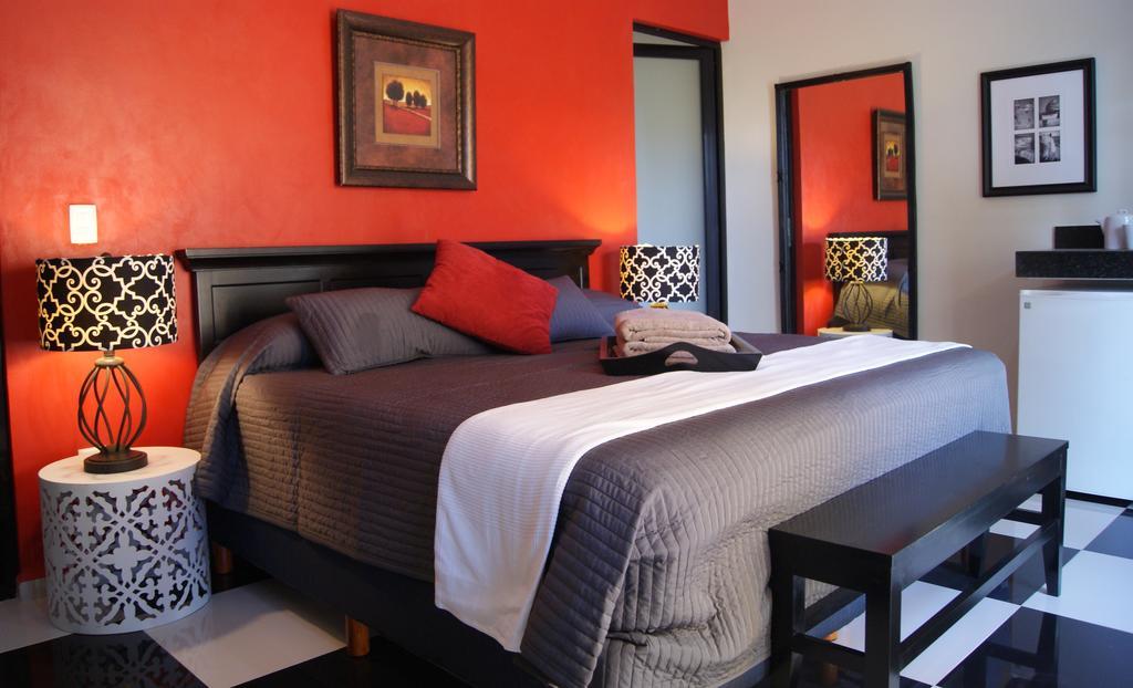 Ochenta Y Dos Bed & Breakfast & Spa Mérida Exterior photo